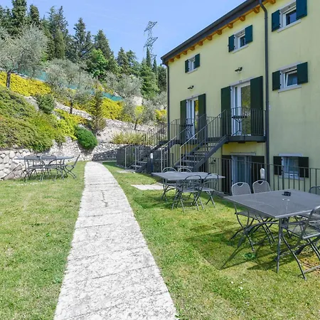 Fontanelle Aparthotel Cavaion Veronese