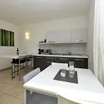 מלון דירות Fontanelle קאבאיון ורונסה